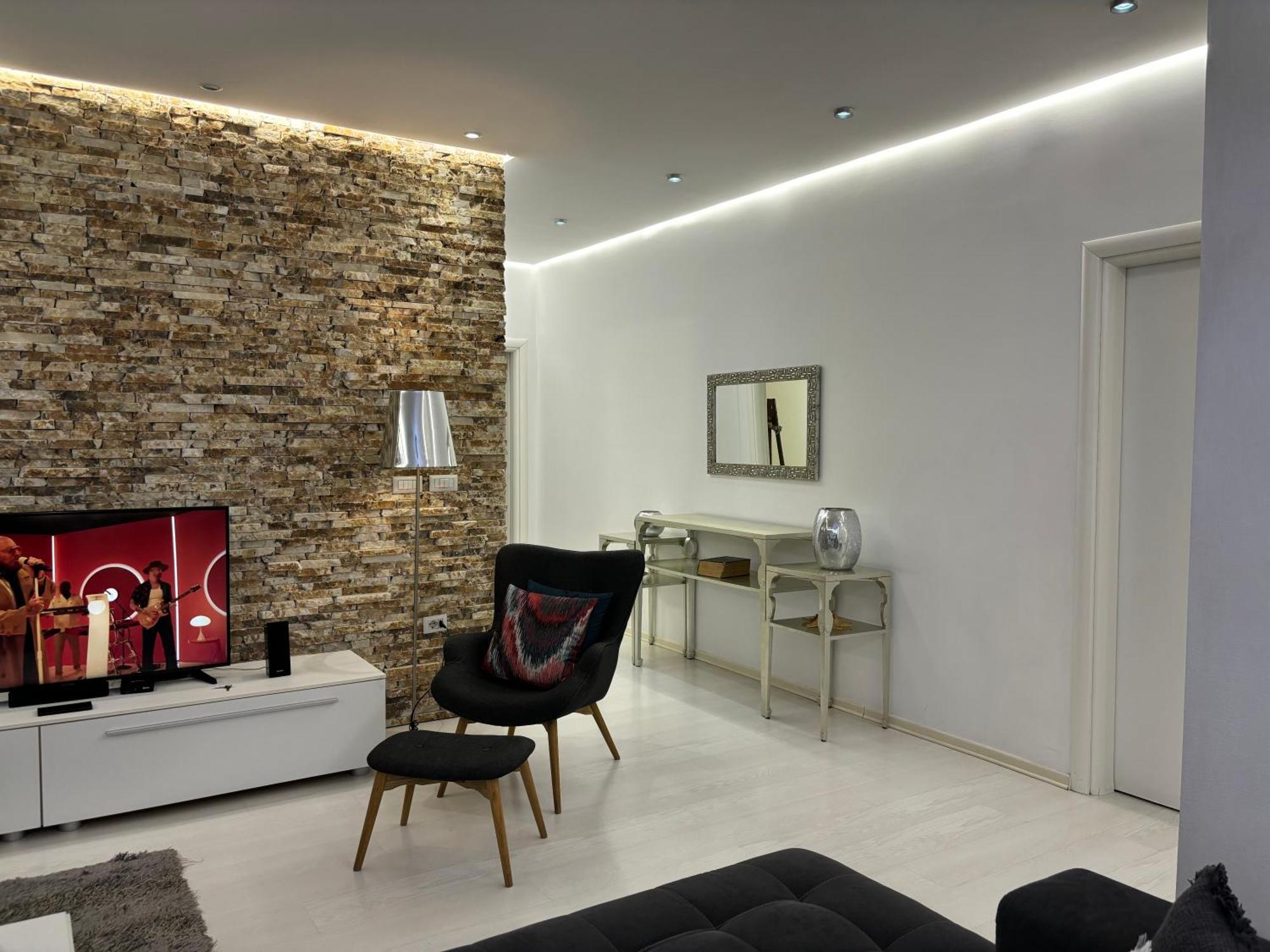 Tam Serviced 2Bdr Apartment City Center No6 Tirana Exterior foto